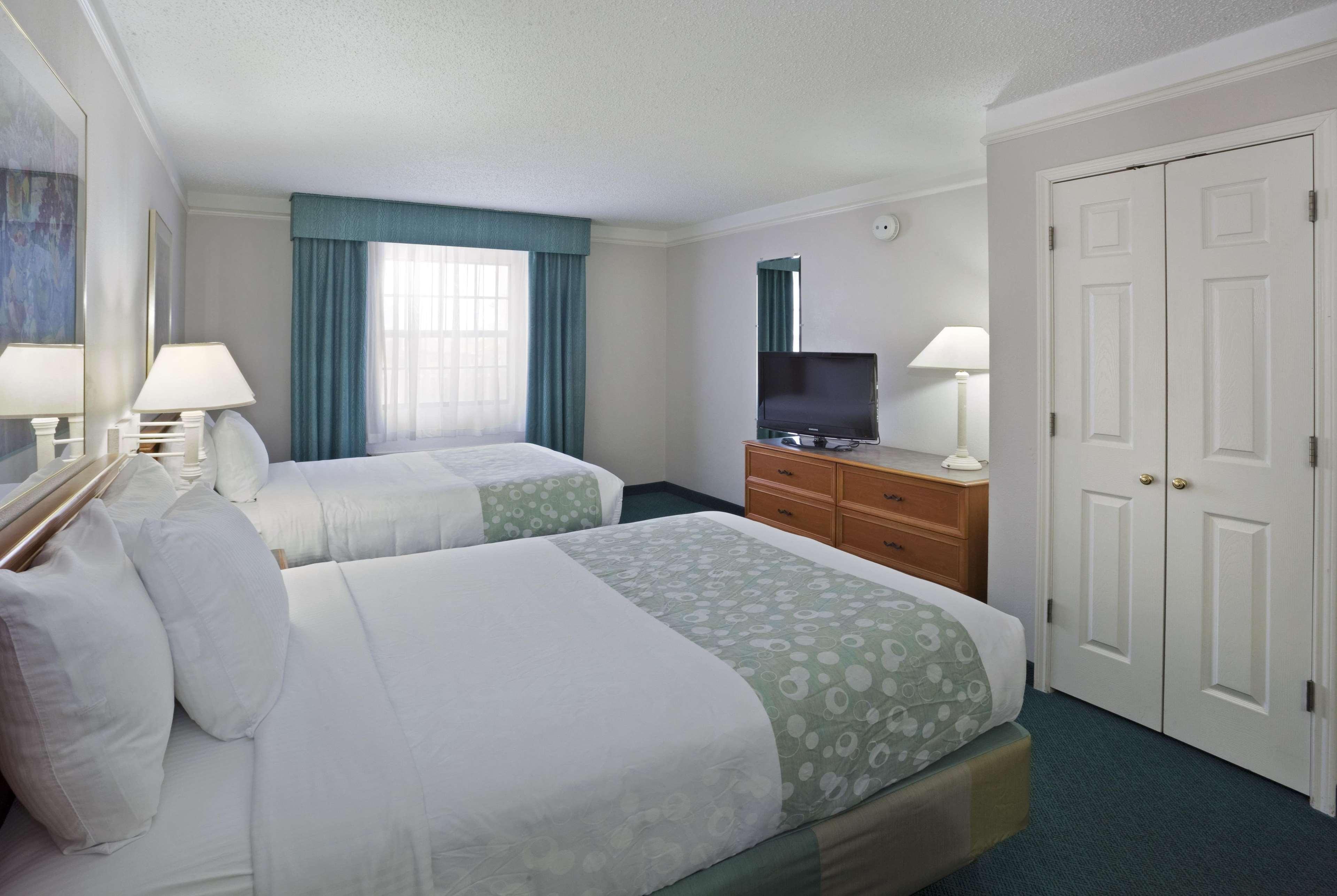 La Quinta Inn By Wyndham Omaha West Экстерьер фото